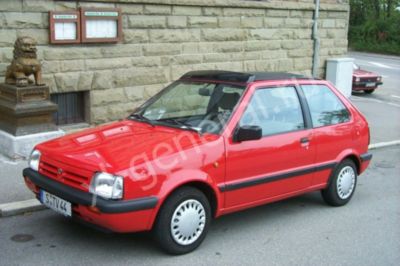 Автостекло Nissan Micra K10